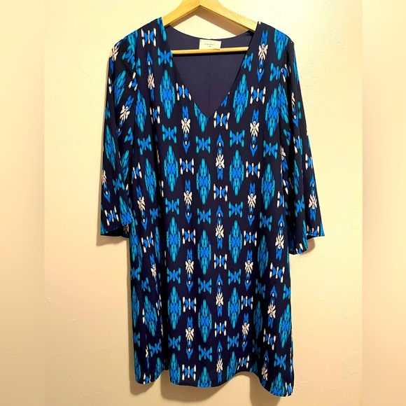 Everly Blue and White Colorful Geometric Patterned Shift Dress Medium 3/4 Sleeve - Picture 1 of 12